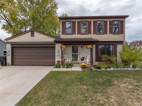 homes for sale in woodhaven mi.
